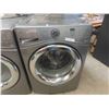 Image 9 : Whirlpool Duet Washer and Dryer