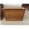 Image 1 : Oak 3 Drawer Dresser 29" x 40" x 17" 