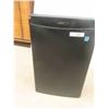 Image 1 : Danny Bar Fridge 27" x 18" x 18" 