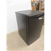Image 3 : Danny Bar Fridge 27" x 18" x 18" 