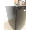 Image 3 : Danny Bar Fridge 27" x 18" x 18" 