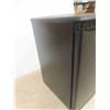 Image 2 : Danny Bar Fridge 27" x 18" x 18" 