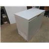 Image 2 : Beaumark Deep Freeze 34" x 35" x 22"