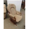 Image 2 : Gliding Rocker With Ottoman