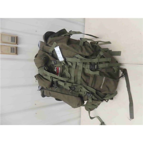 Eye Mountaineer Adjustable Backpack, Appears