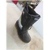 Image 4 : Baffin Size 11 Winter Boots 