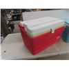 Image 2 : 2 Camping Picnic Coolers : Igloo, Coleman