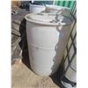Image 2 : 3 Poly Barrels