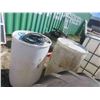 Image 3 : 3 Poly Barrels