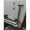 Image 1 : Yamaha PSR-170 Electric Keyboard with Stand 