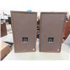 Image 3 : 3 Speakers (2) Realistic , (1) Aura Audio 
