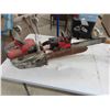 Image 1 : 2 Chainsaws , No Compression 