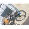 Image 2 : Pedal Bike Variable Speed 26'' Good Suspension 