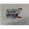 Image 9 : Penn 209 Level Wind Reel & Tackle Box 