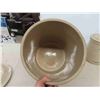 Image 3 : Medalta 1 & 3 Gallon Crocks with Lids 