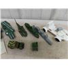 Image 2 : Vintage To Modern Plastic Army Men Toys 