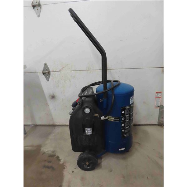 Campbell Hausfeld 8 Gallon Oilless Compressor