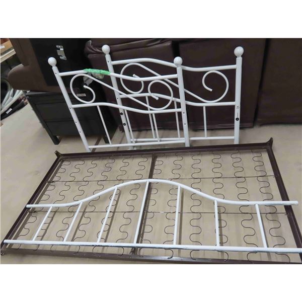 Day Bed with Side Rail , End Pieces, Springs &