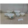 Image 1 : 5 Vintage Hazel Atlas Milk Glass Mixing Bowls, 1 