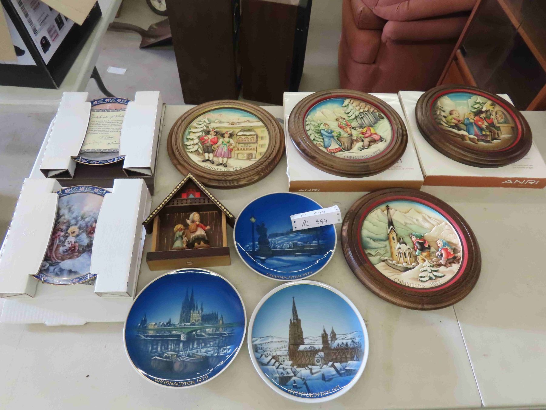 3 Plate Collection 9 Collector Plates (3) with Wood Frames