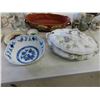 Image 3 : China: Servingware, Candlebra, Vase, Roseville