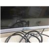 Image 3 : LG 42'' TV with Remote 