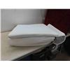 Image 2 : wedge pillow 