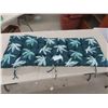 Image 1 : cushioned seat chair 49x18