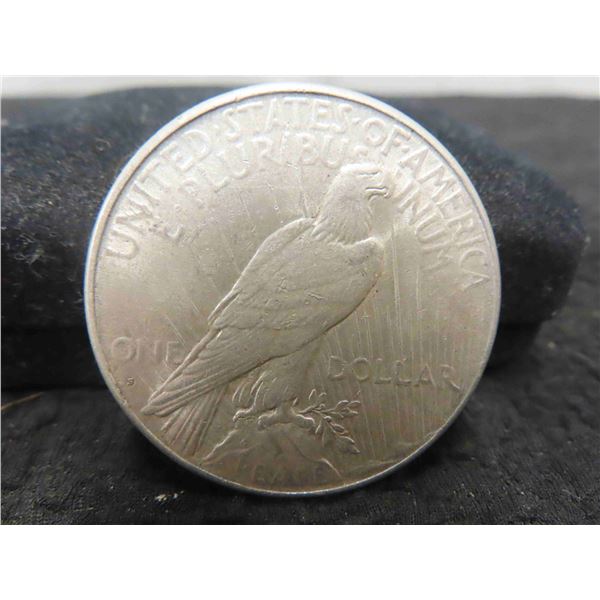 USA 1927 One Dollar Coin