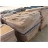 Image 2 : Cut offs 2'' x 4'' , 2'' x 6'' on Pallet Lot of 42'' x 48'' x