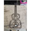 Image 1 : Metal Guitar Decoration