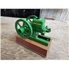 Image 2 : Vintage ERTL Battery Operated John Deere Model E Stationary Engine 1:6 Scale