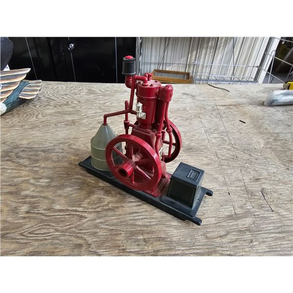Vintage ERTL Die Cast IHC Stationary Engine