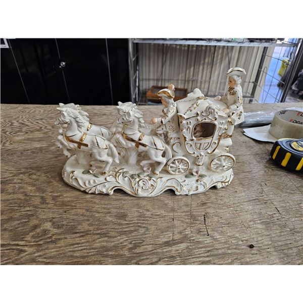 Vintage Pottery Horse & Carrage - Made In Japan