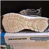 Image 2 : Skechers size 9 mens shoes