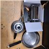 Image 1 : Kitchenware and pasta maker