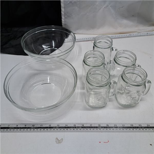 5 glasses and 2 glass bowls