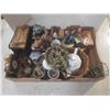 Image 11 : Box of Decorative Items and other Stuff.