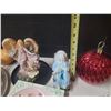 Image 5 : Box of decorative items, plates and kitchen stuff, etc.