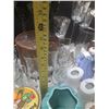 Image 5 : Lot of Cups, Glass, Jar, Storage Container, Large Flower Vase, Bowl, Plate and Small Decorative Item