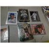 Image 3 : Hockey and Baseball Cards, NHL Hockey Frame, Mike Richer & Wayne Gretzky Figures and Toronto 4D City