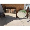 Image 3 : (4) Large Mirrors for desk/Dressers (2) Round (1) Square (1) Only just Frame