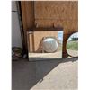 Image 4 : (4) Large Mirrors for desk/Dressers (2) Round (1) Square (1) Only just Frame