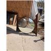 Image 5 : (4) Large Mirrors for desk/Dressers (2) Round (1) Square (1) Only just Frame