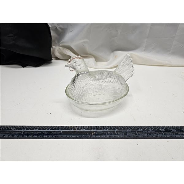 6.5" Vintage Hen On A Nest Clear