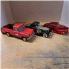 Image 2 : 3 model cars, 1 car is broken