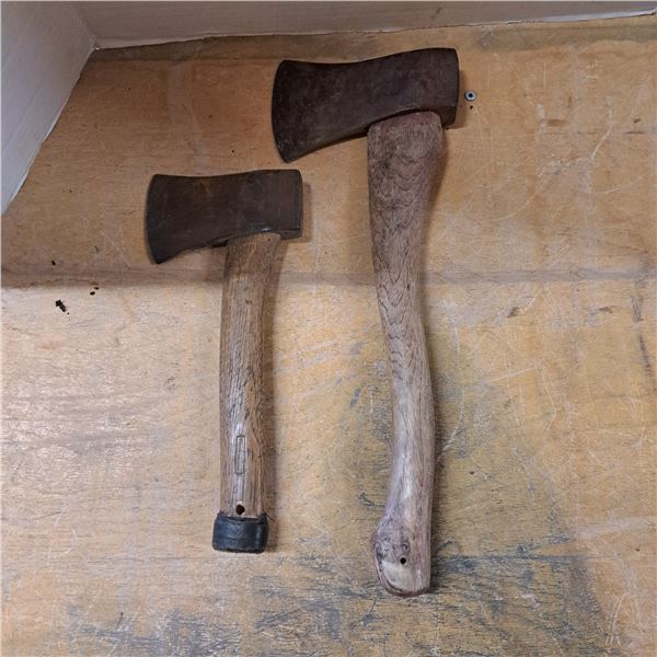 2 hatchets