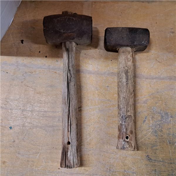 2 small hammers