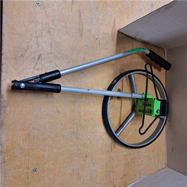 line marker and measurer
