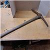 Image 1 : Pickaxe tool